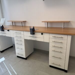 Oz Dent Doppelarbeitsplatz 2er Labortisch mit Absaugmaul , Luftpuster ,